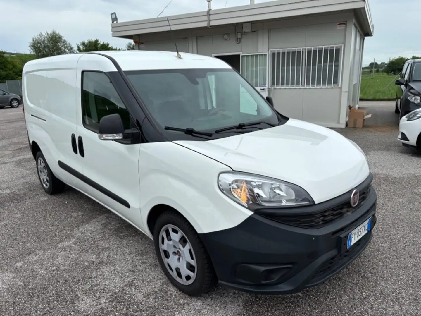 Fiat Doblo 1.6 MJT 105CV CARGO MAXI LOUNGE Bílá - 1