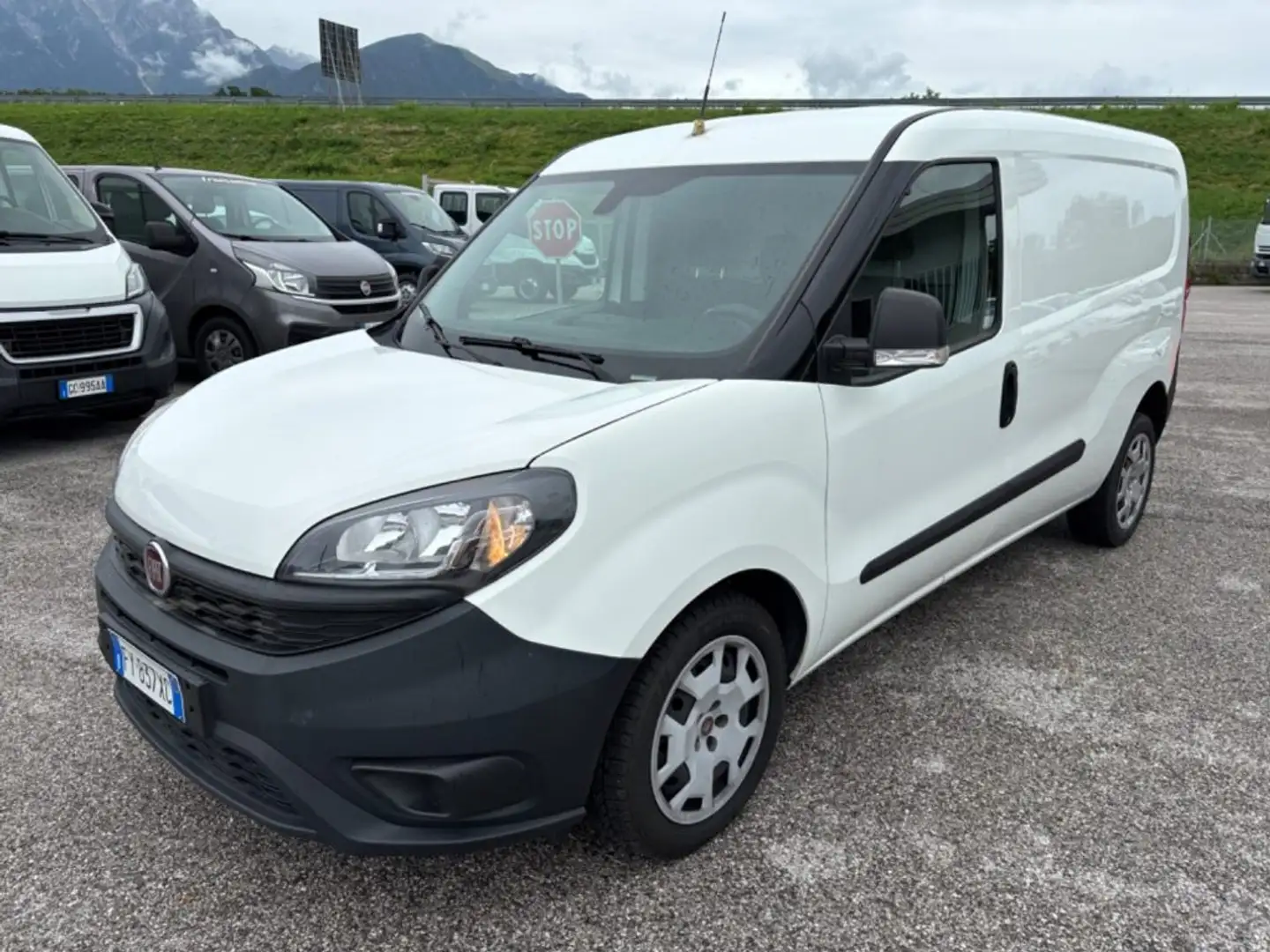 Fiat Doblo 1.6 MJT 105CV CARGO MAXI LOUNGE Bílá - 2