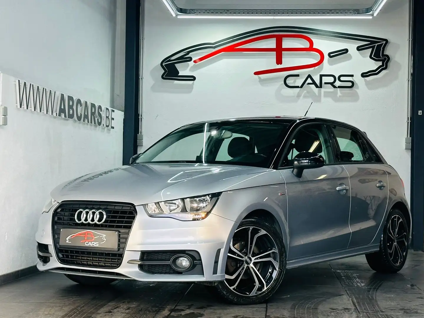 Audi A1 1.6 TDi Ambition S line * GARANTIE 12 MOIS * 5 P Gris - 1