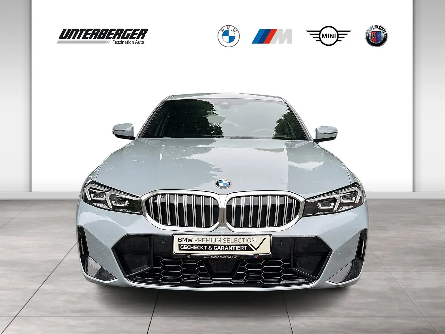 BMW 320 i xDrive Limousine M Sportpaket HiFi DAB Shz Grau - 2