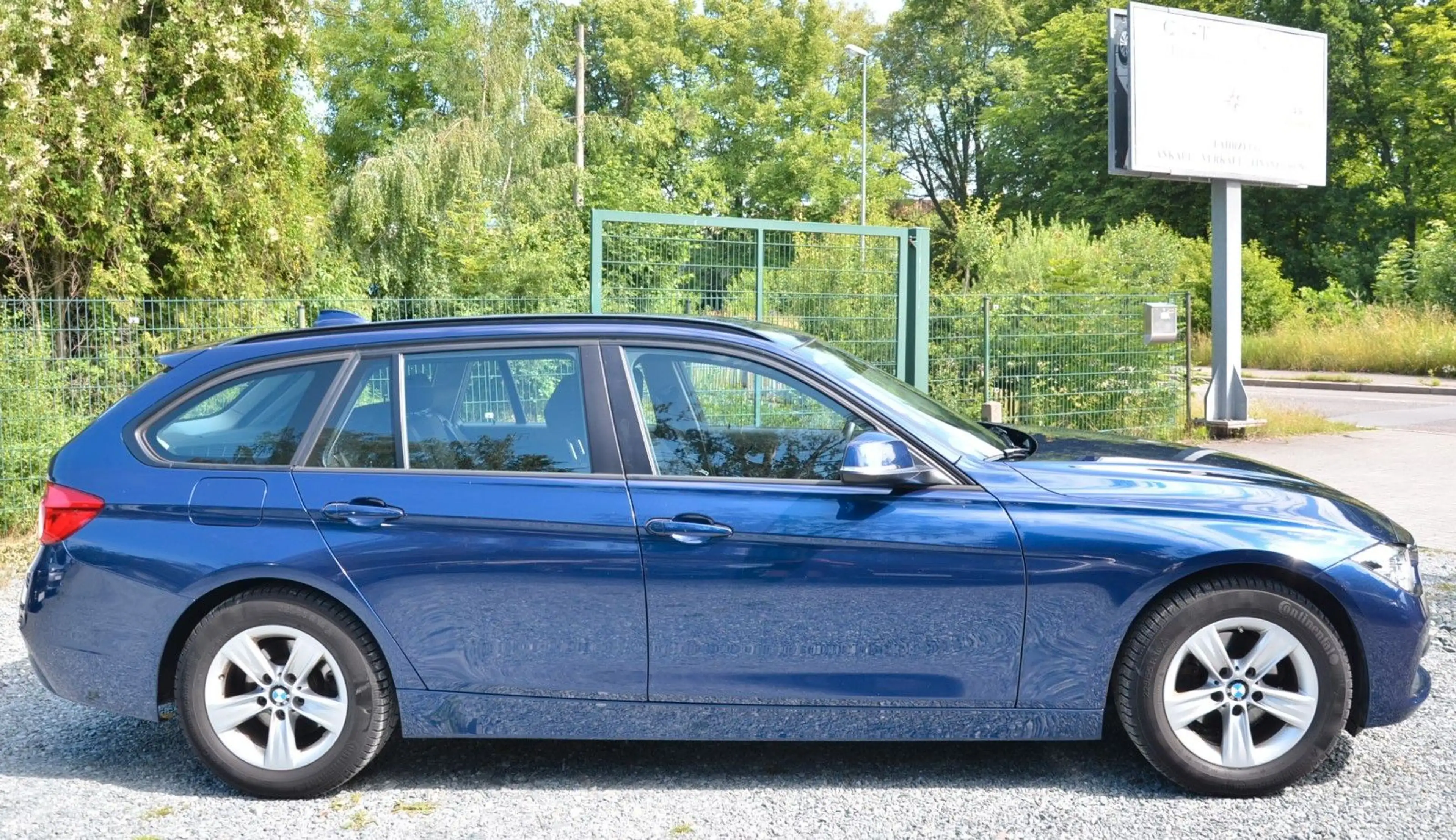 BMW 318 3 Touring 318 d Automatik LED Navi Sitzhzg. — photo 4
