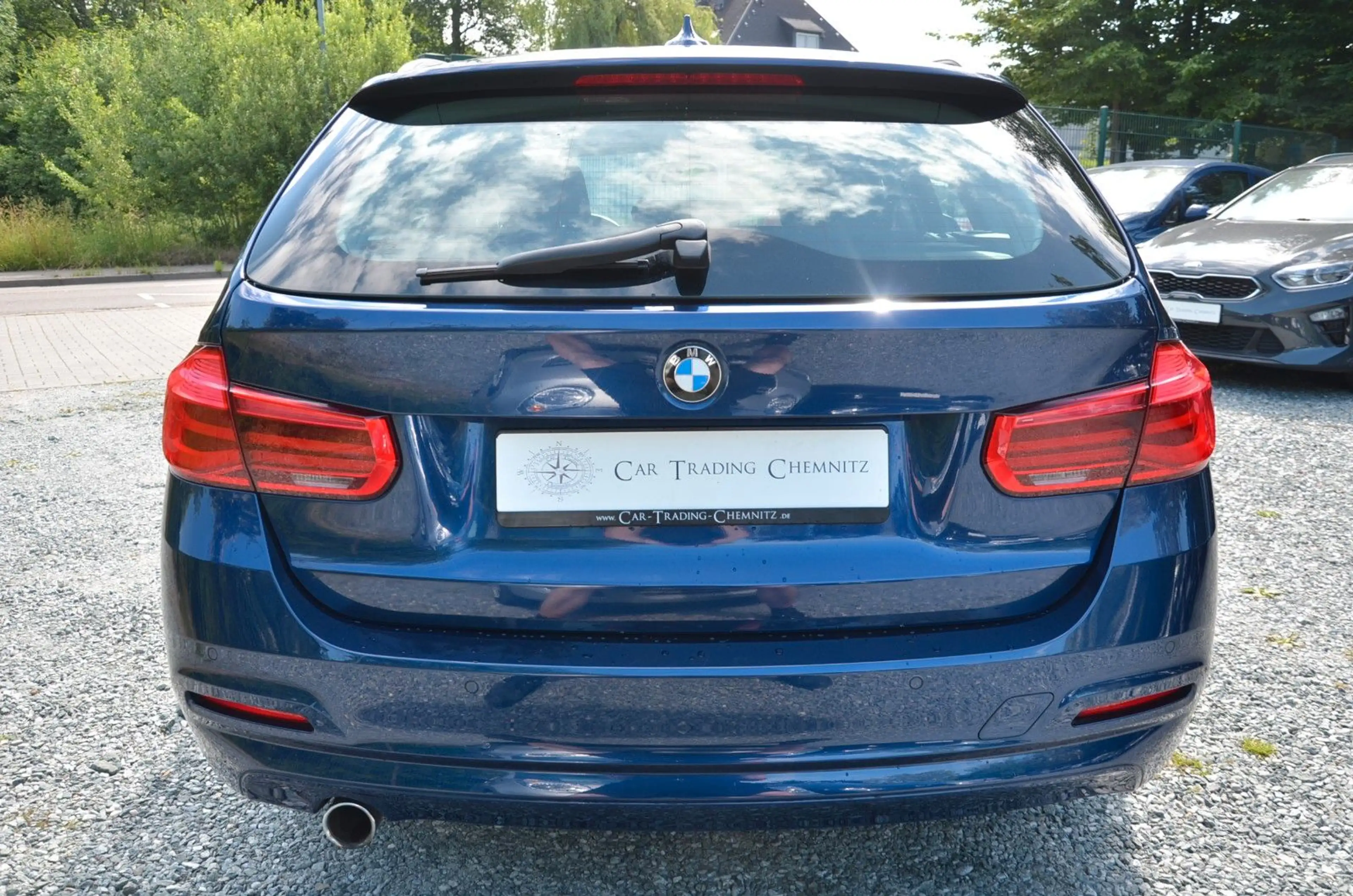BMW 318 3 Touring 318 d Automatik LED Navi Sitzhzg. — photo 6
