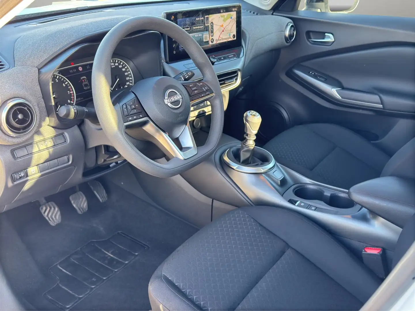 Nissan Juke 1.0DIG-T Acenta "Navi,Kamera,Sitzhzg." Blanc - 2