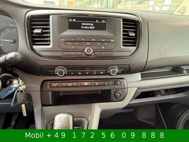 Opel Vivaro view 14