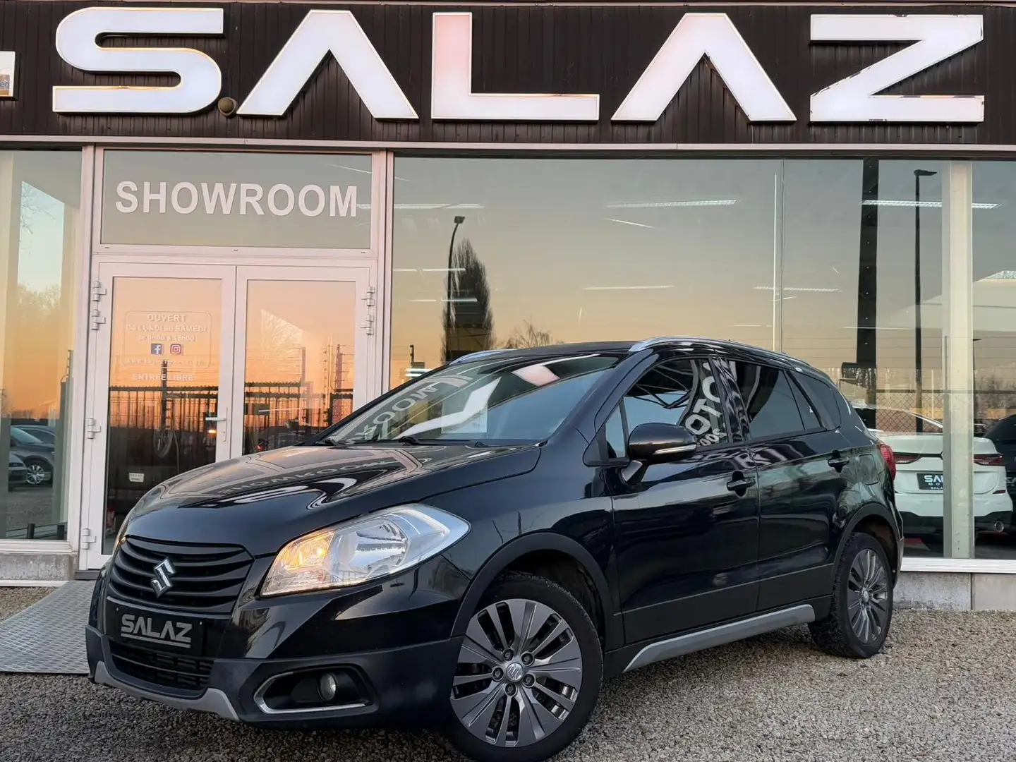 Suzuki SX4 S-Cross 1.6 DDiS GL+/GARANTIE/CLIM/JANTES/VITRES ELEC Černá - 1