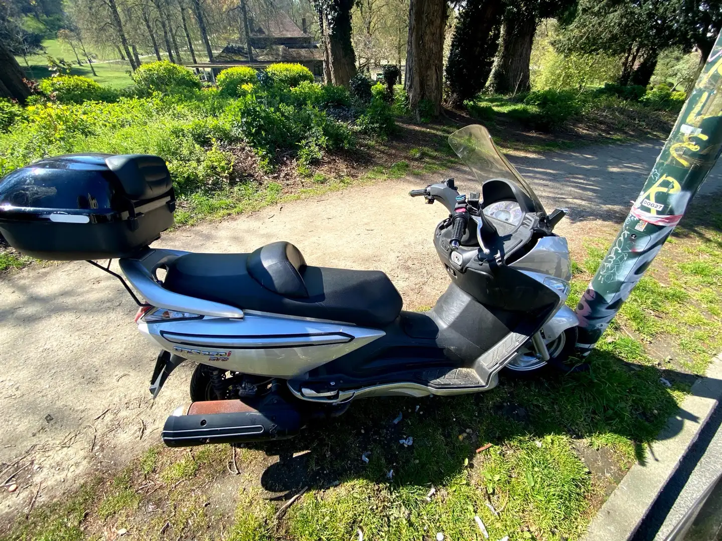 SYM GTS 250 - 2