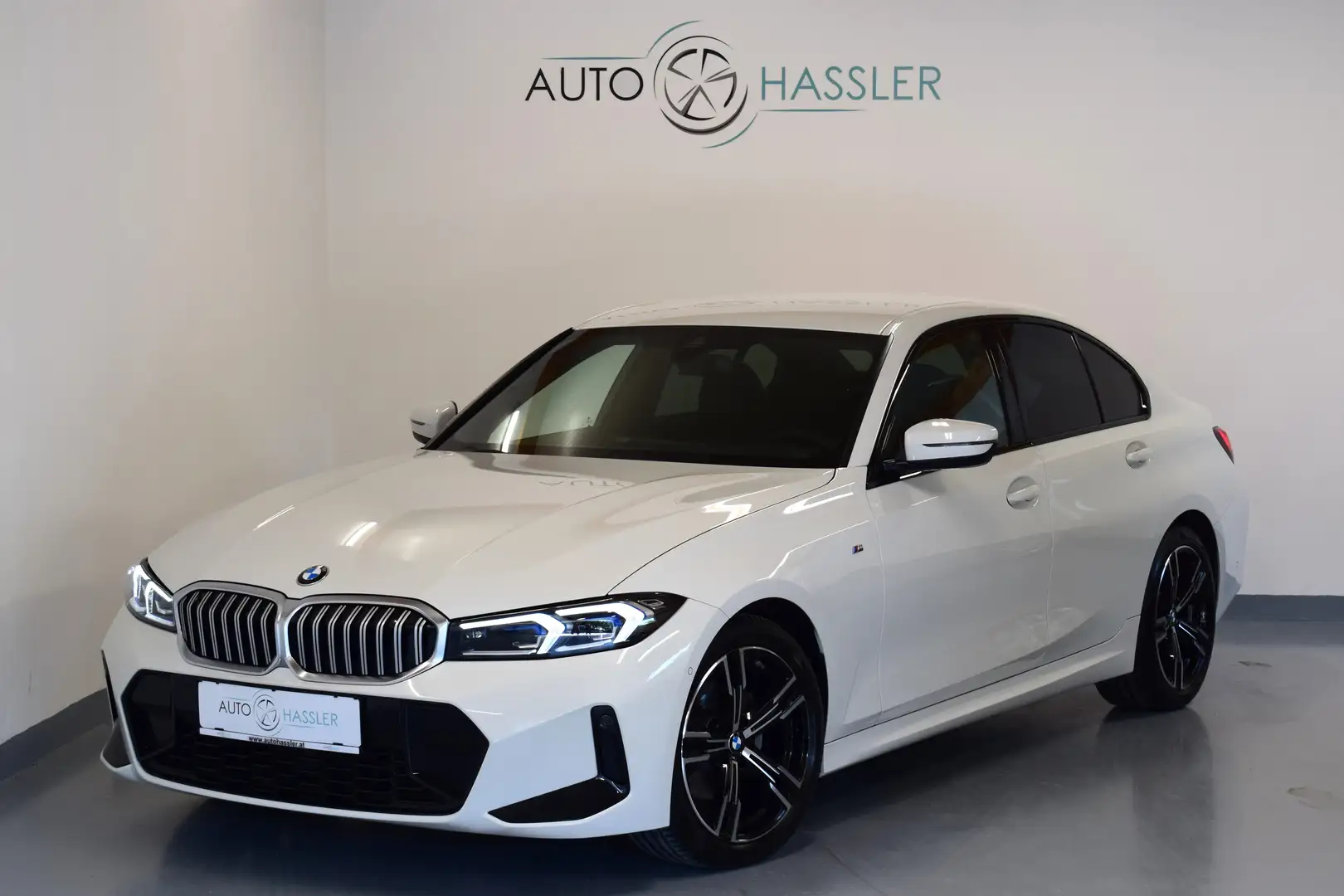 BMW 320 d M Sport Biały - 1