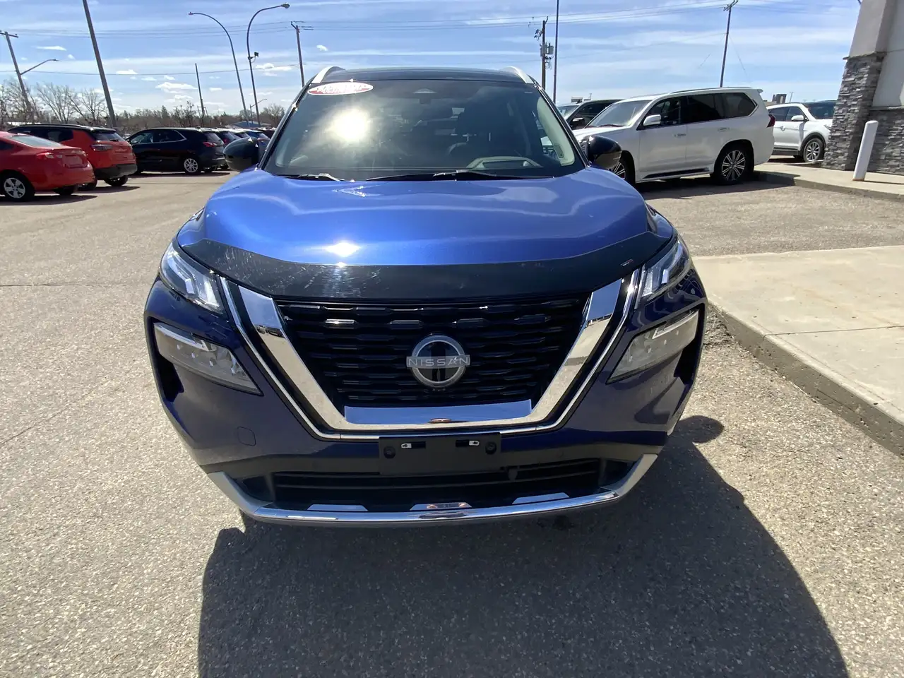 Nissan Rogue снимка Nissan Rogue
