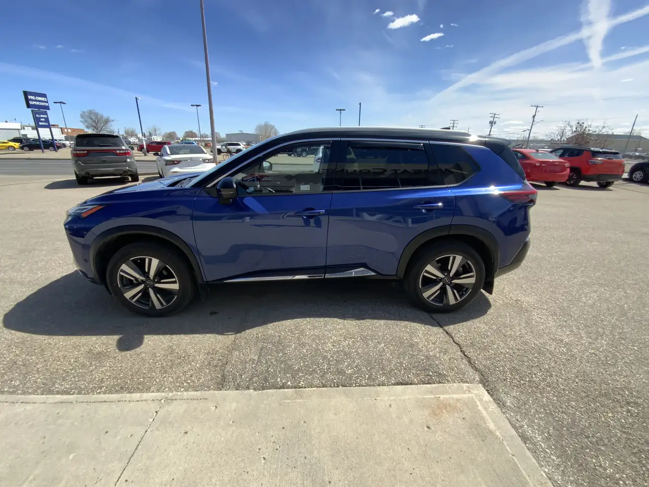 Nissan Rogue снимка Nissan Rogue