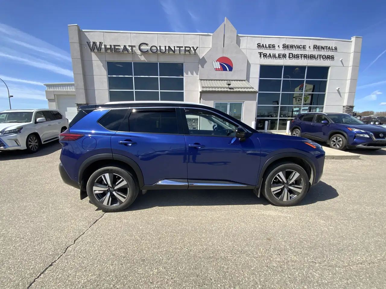 Nissan Rogue снимка Nissan Rogue