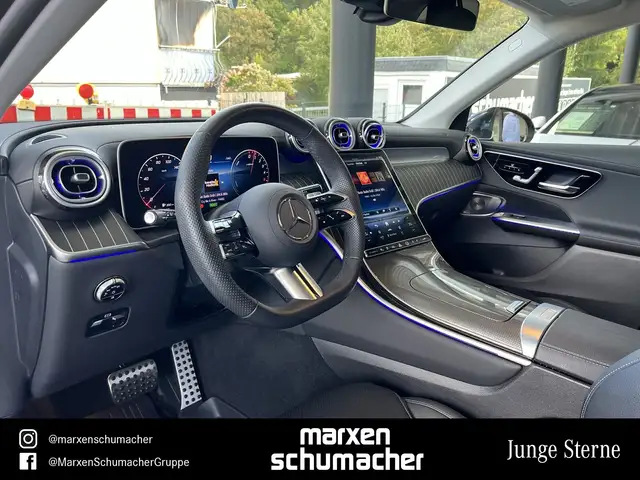 Mercedes-Benz GLC view 8
