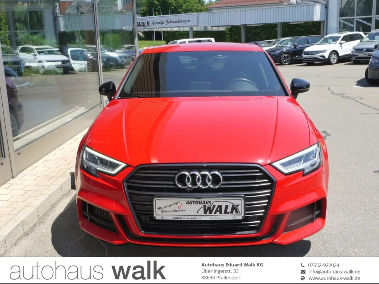 Audi A3 Limo 24 TFSI S tronic S line LED/GRA/RFK/NAVI via Rot - 1