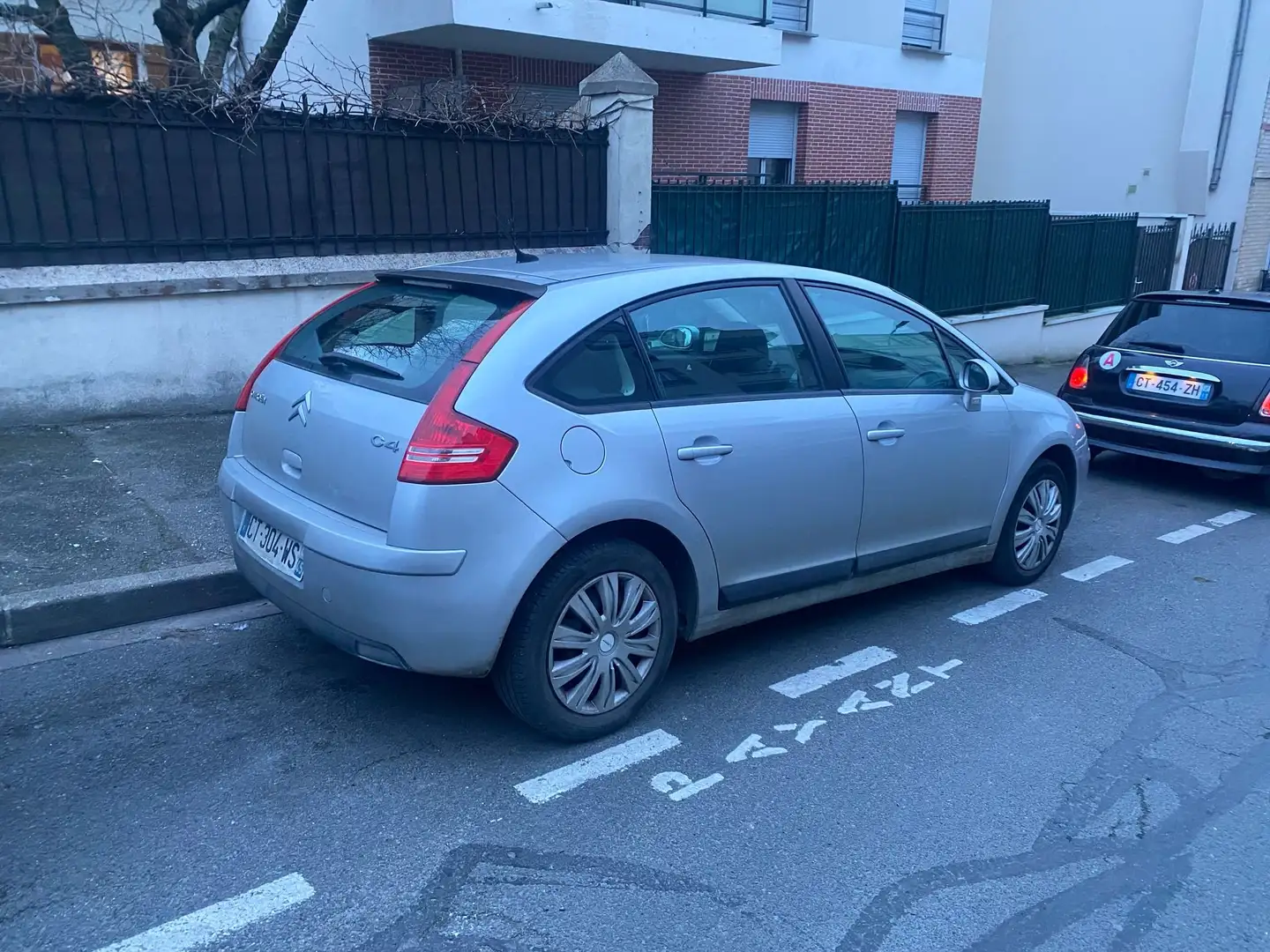 Citroen C4 HDi 92 Pack Gris - 1