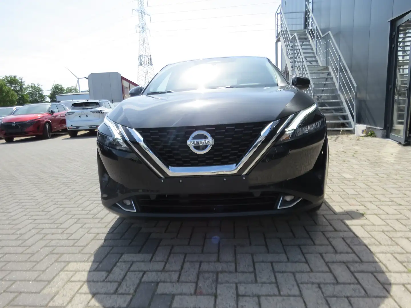 Nissan Qashqai 1.3 DIG-T MHEV N-Connecta Zwart - 2
