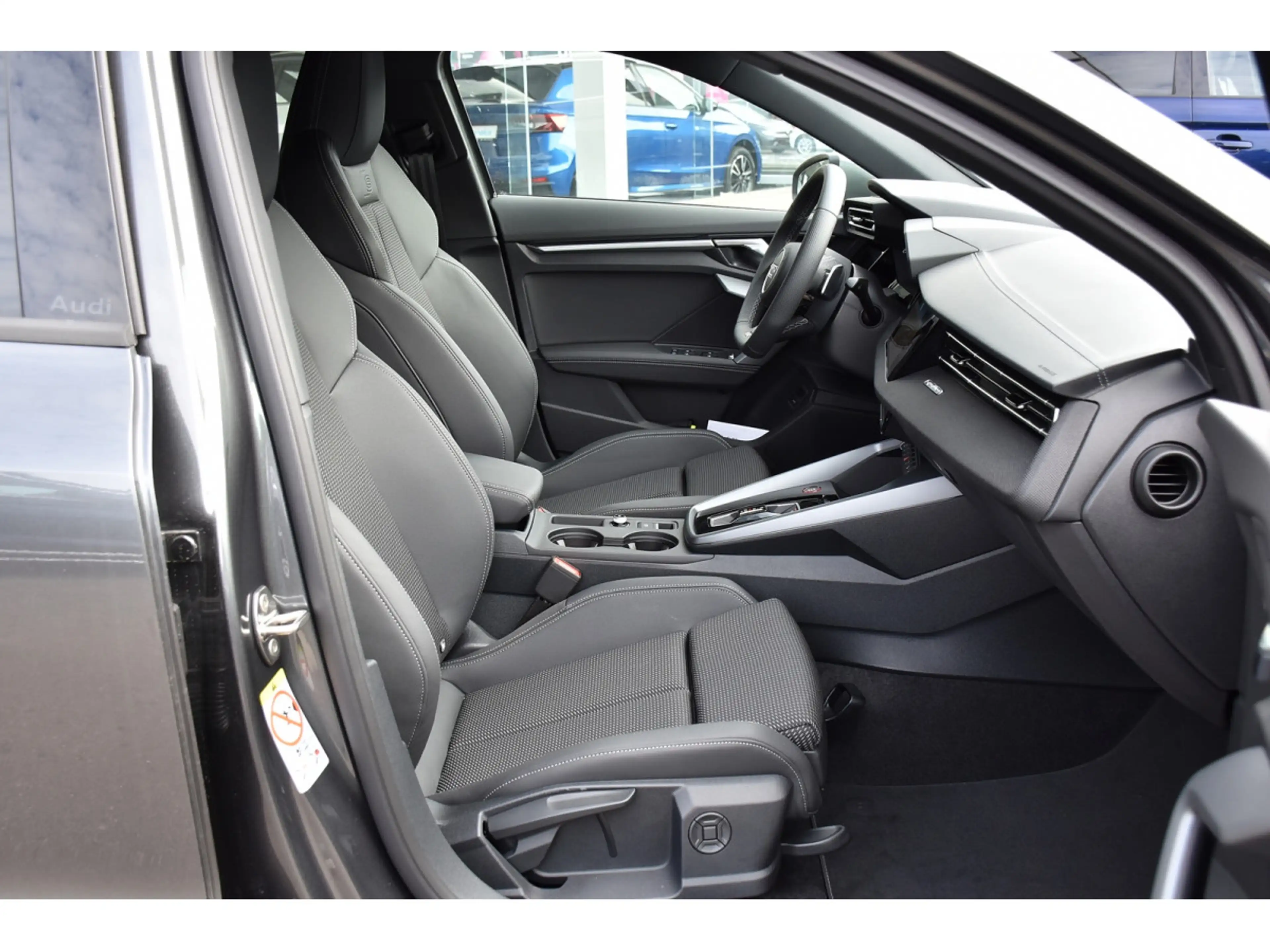 Audi S3 Sportback 2.0 TFSI Quattro S-Tronic ACC CAM NEUVE — photo 7