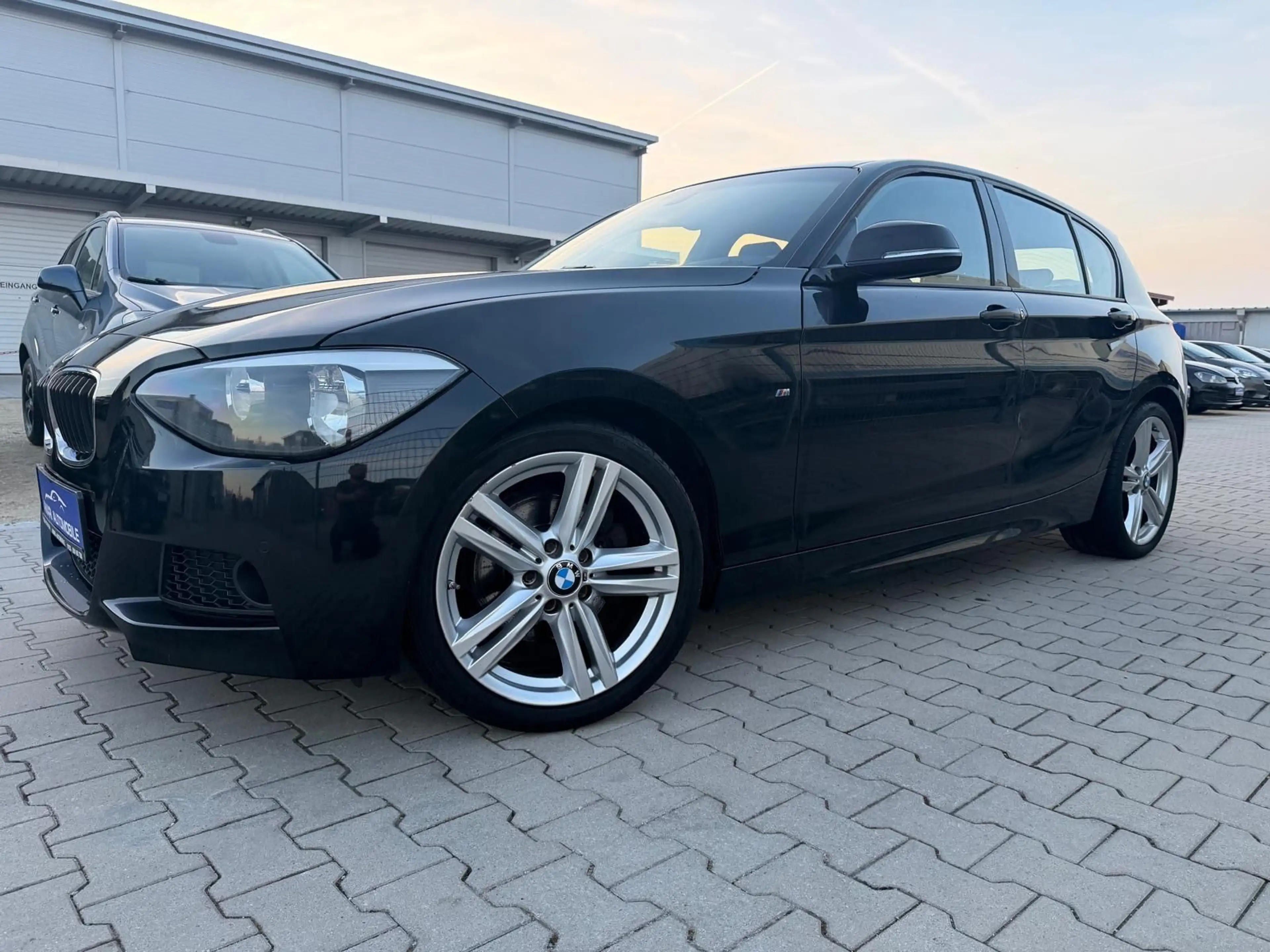 BMW 125 d Sport Line M-Pakat*AUTOMATIK*Navi*SH*BT*MFL — photo 4