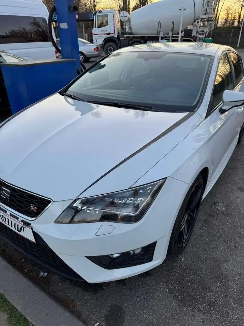 SEAT Leon Leon FR 1,8 TSI Start-Stopp DSG FR Start-Stopp Weiß - 2