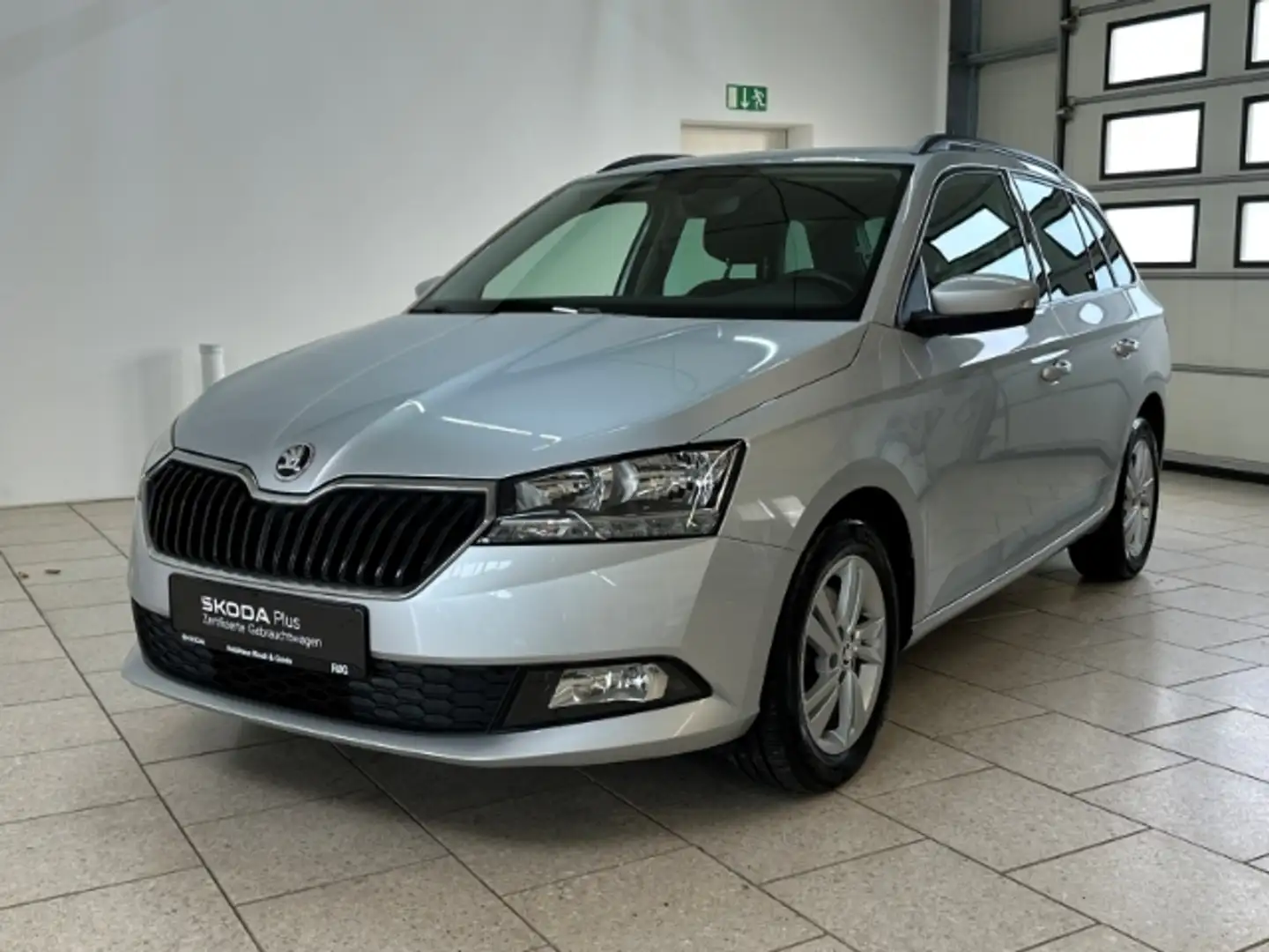 Skoda Fabia Combi 1.0 TSI DSG Ambition PDC SHZ Freisprech Silber - 2