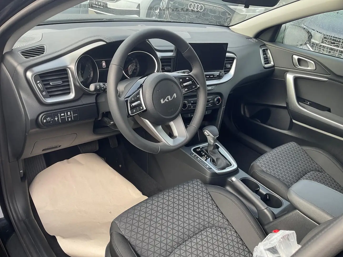 Kia Ceed SW / cee'd SW Sportswagon 1.5 T-GDi DCT, Navi, Kamera, Winter... Schwarz - 1