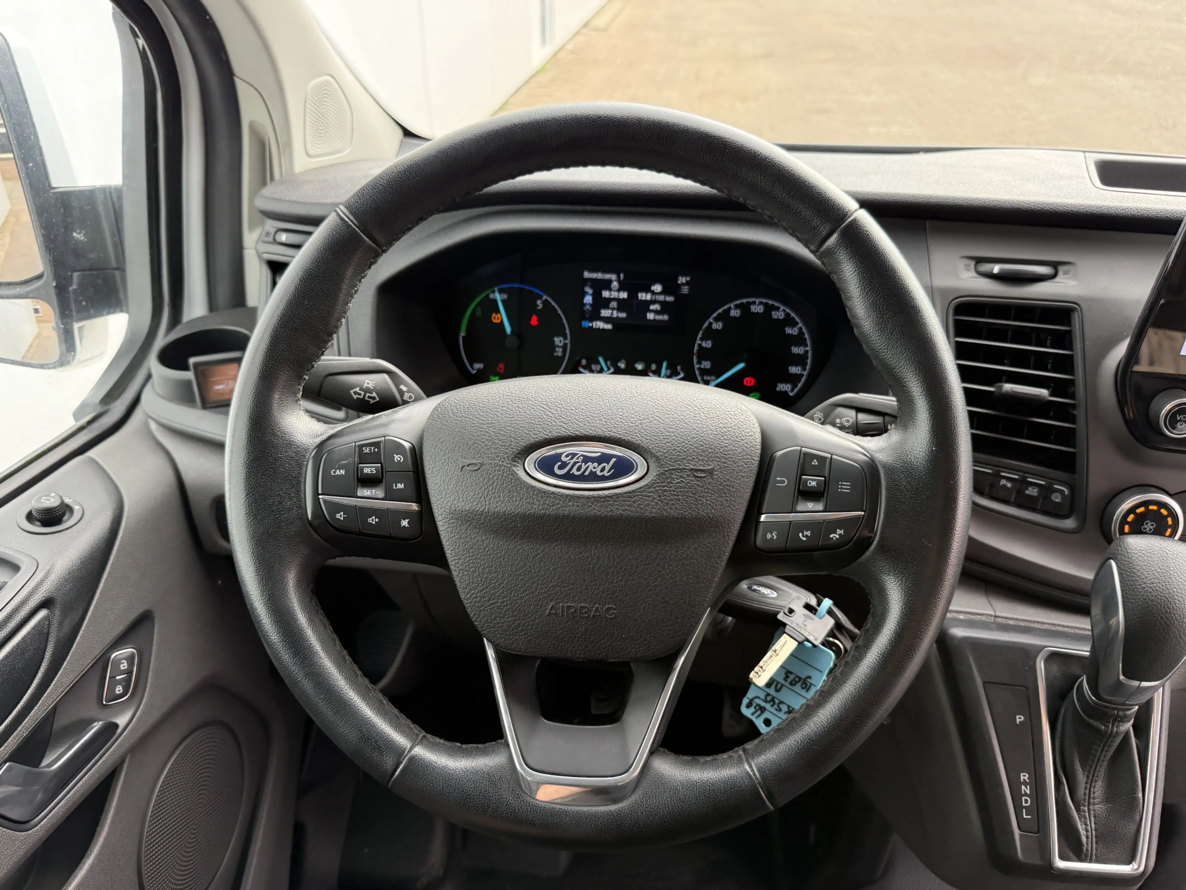 Ford Transit Custom 340 1.0 PHEV 120PK L1 *ELEKTRO MOTOR KAPOT* PHEV I — photo 16