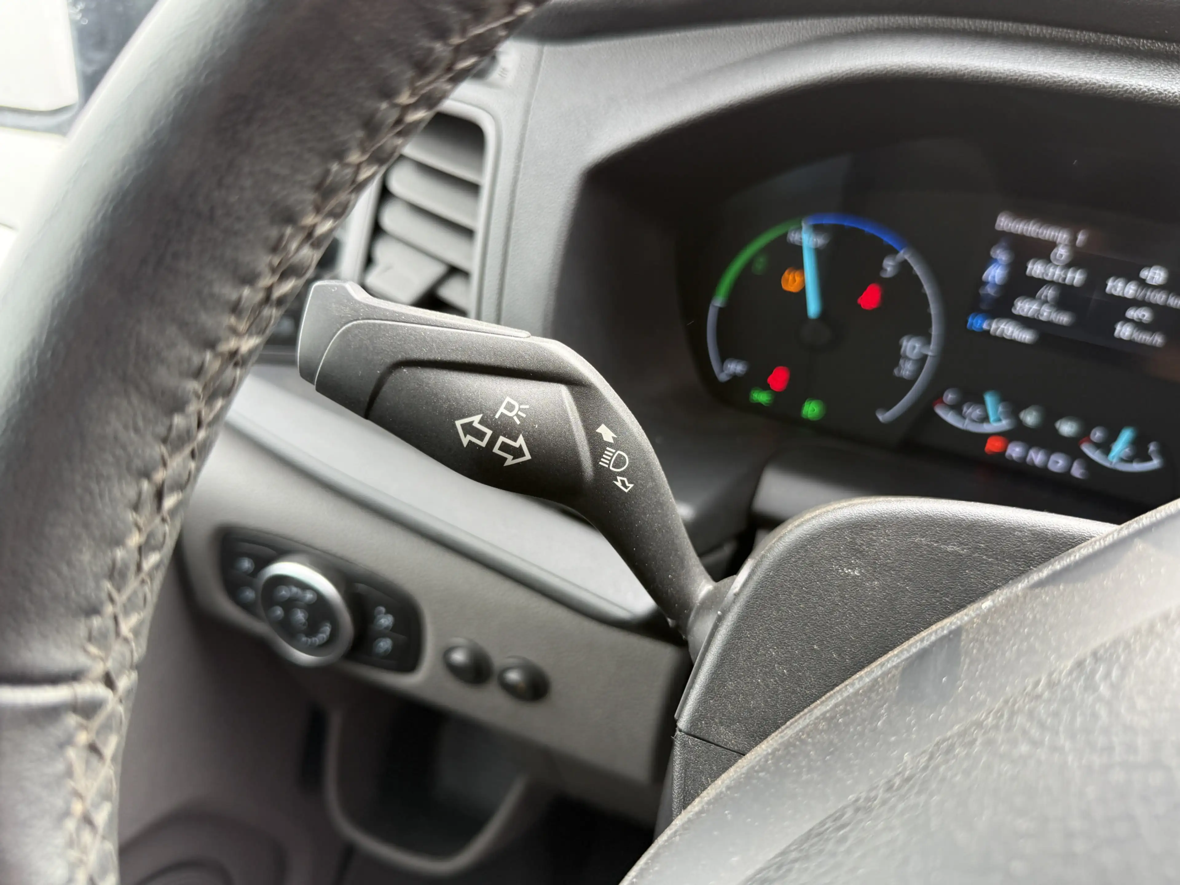 Ford Transit Custom 340 1.0 PHEV 120PK L1 *ELEKTRO MOTOR KAPOT* PHEV I — photo 19