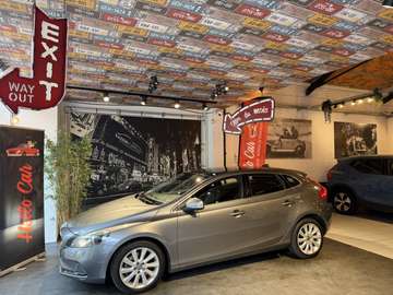 1.5 * BOITE AUTO * FULL OPTIONS * PANO * CUIRS