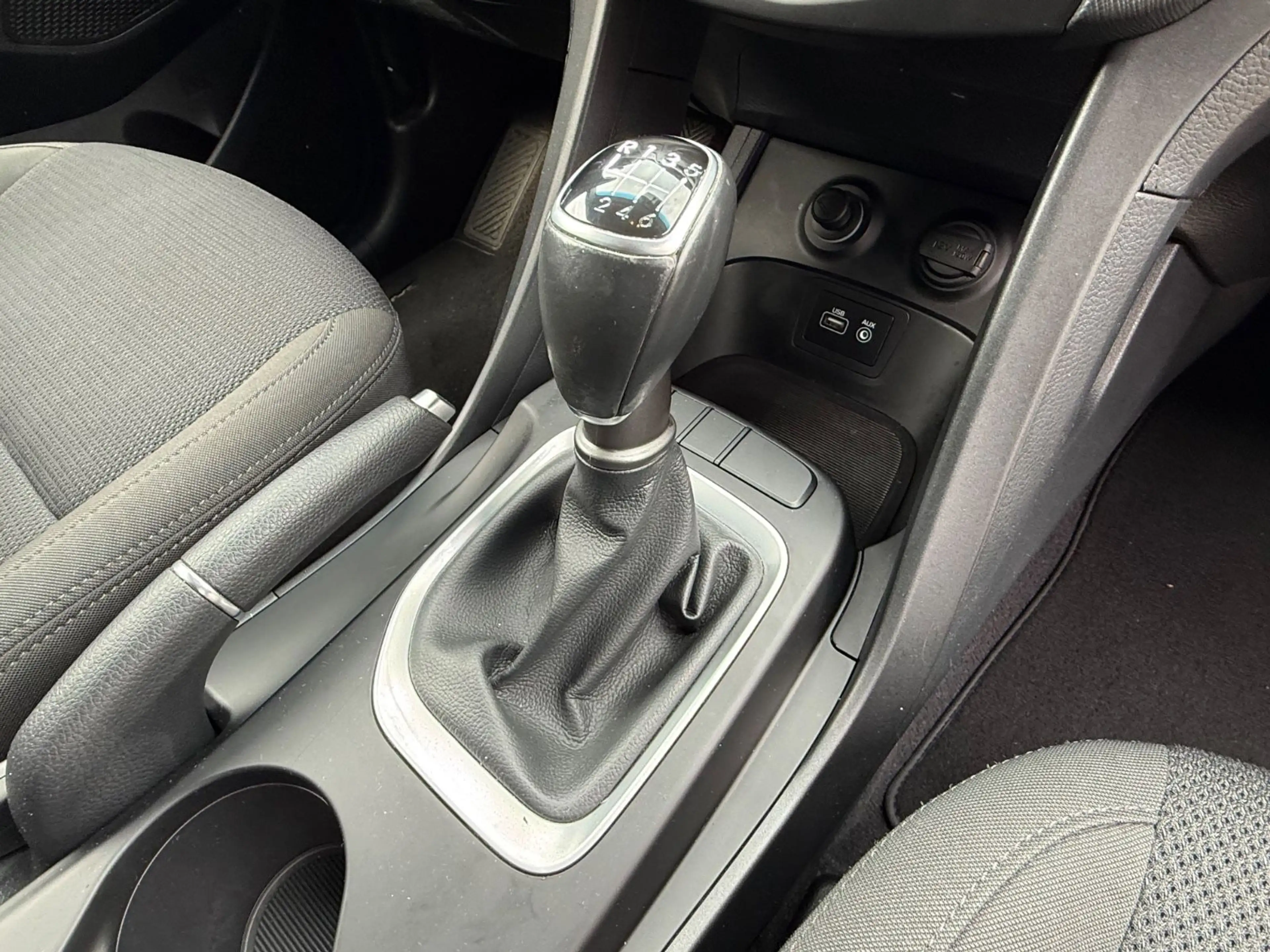 Hyundai SANTA FE Trend 2WD — photo 14