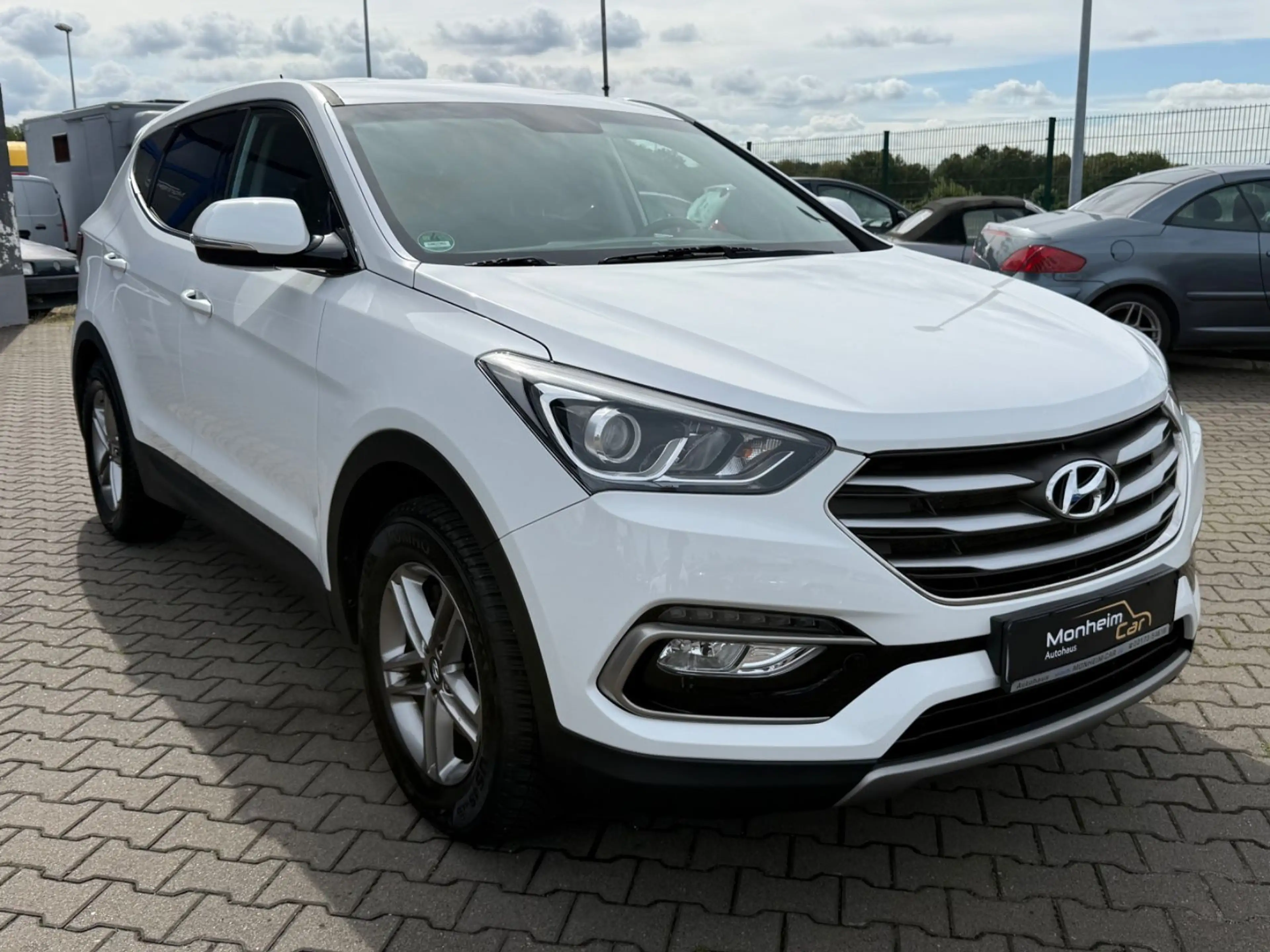 Hyundai SANTA FE Trend 2WD — photo 2