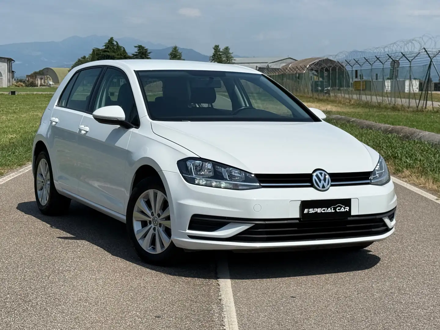 Volkswagen Golf VII 1.6 tdi 5p. Trendline 115cv "PERFETTA" Blanco - 1