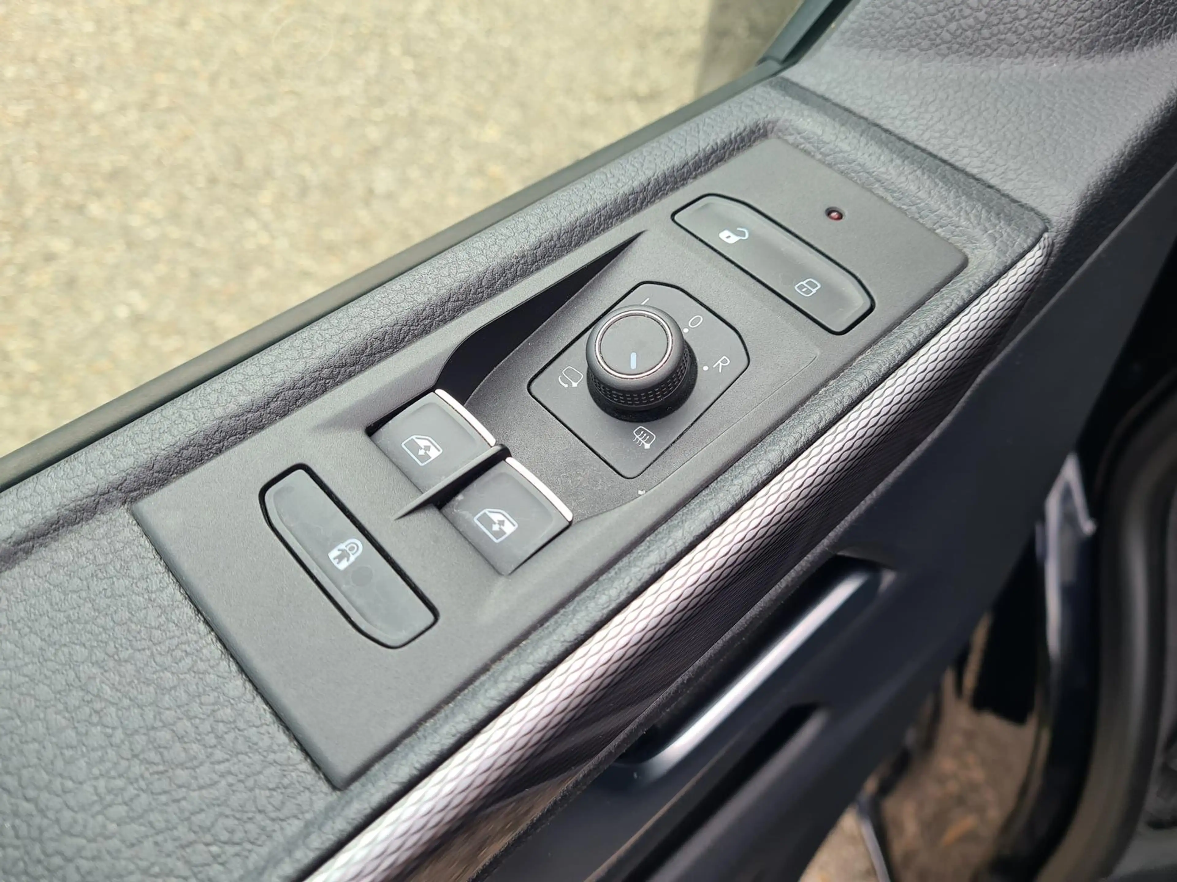Volkswagen T6.1 Multivan Generation Six 4MOTION AHK StHeiz — photo 13