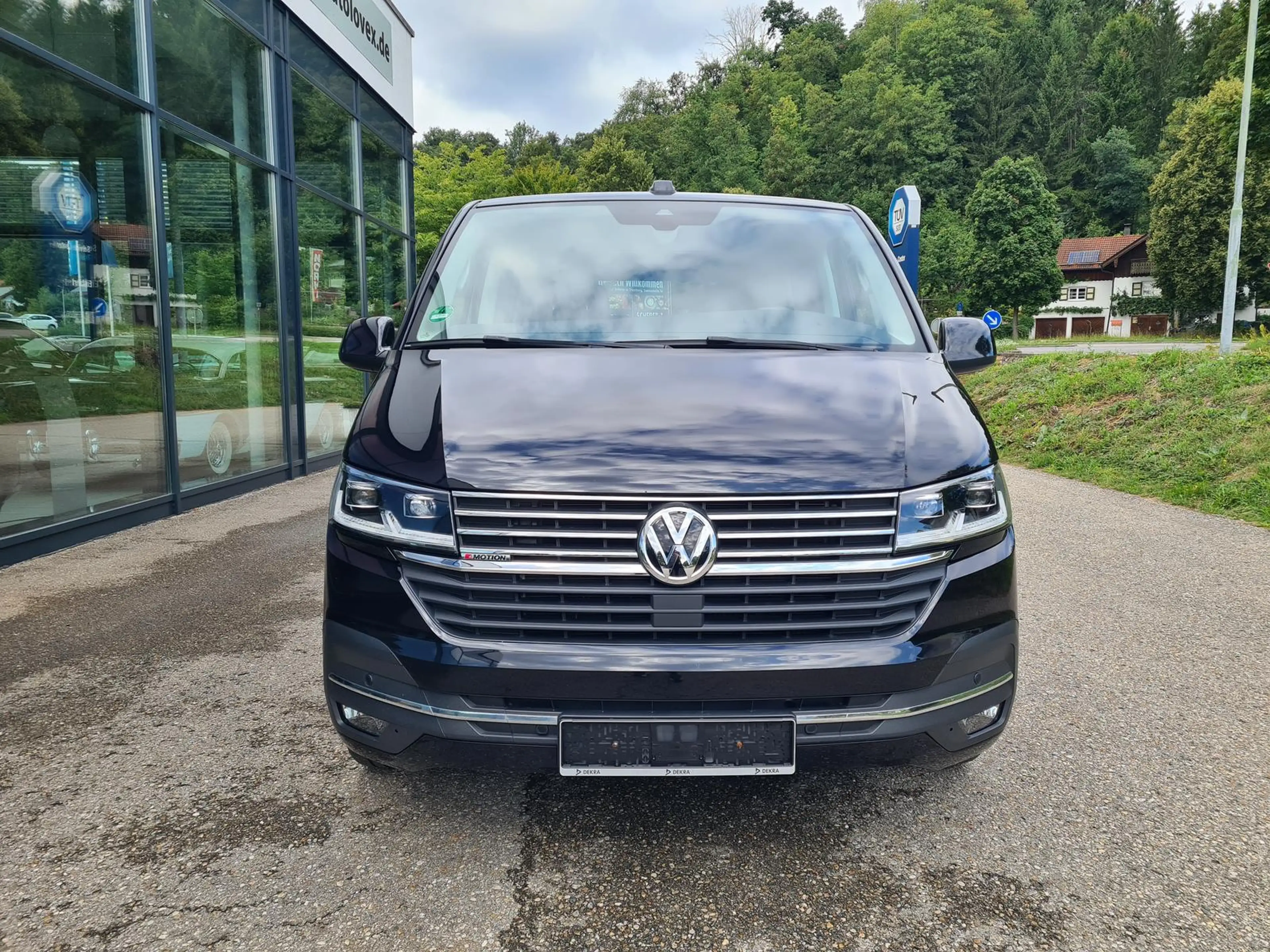 Volkswagen T6.1 Multivan Generation Six 4MOTION AHK StHeiz — photo 3