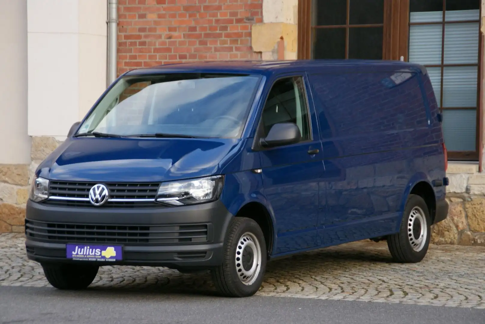 Volkswagen T6 Transporter 2.0 TDI lang 1.Hand Klima el. FH Blu/Azzurro - 2