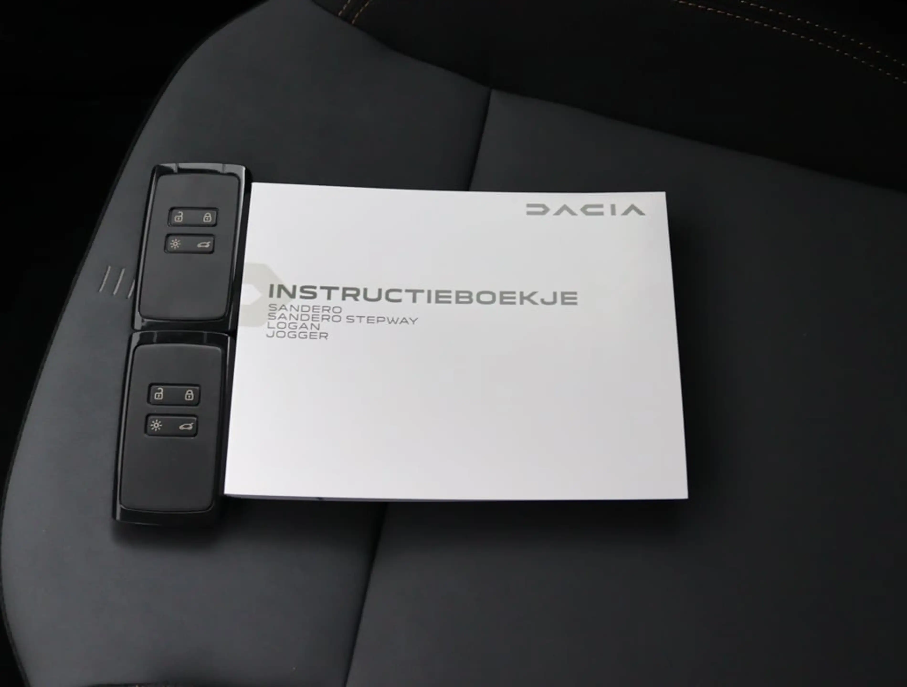 Dacia Jogger Extreme | Achteruitrijcamera | Bekleding ‘Extreme’ — photo 7