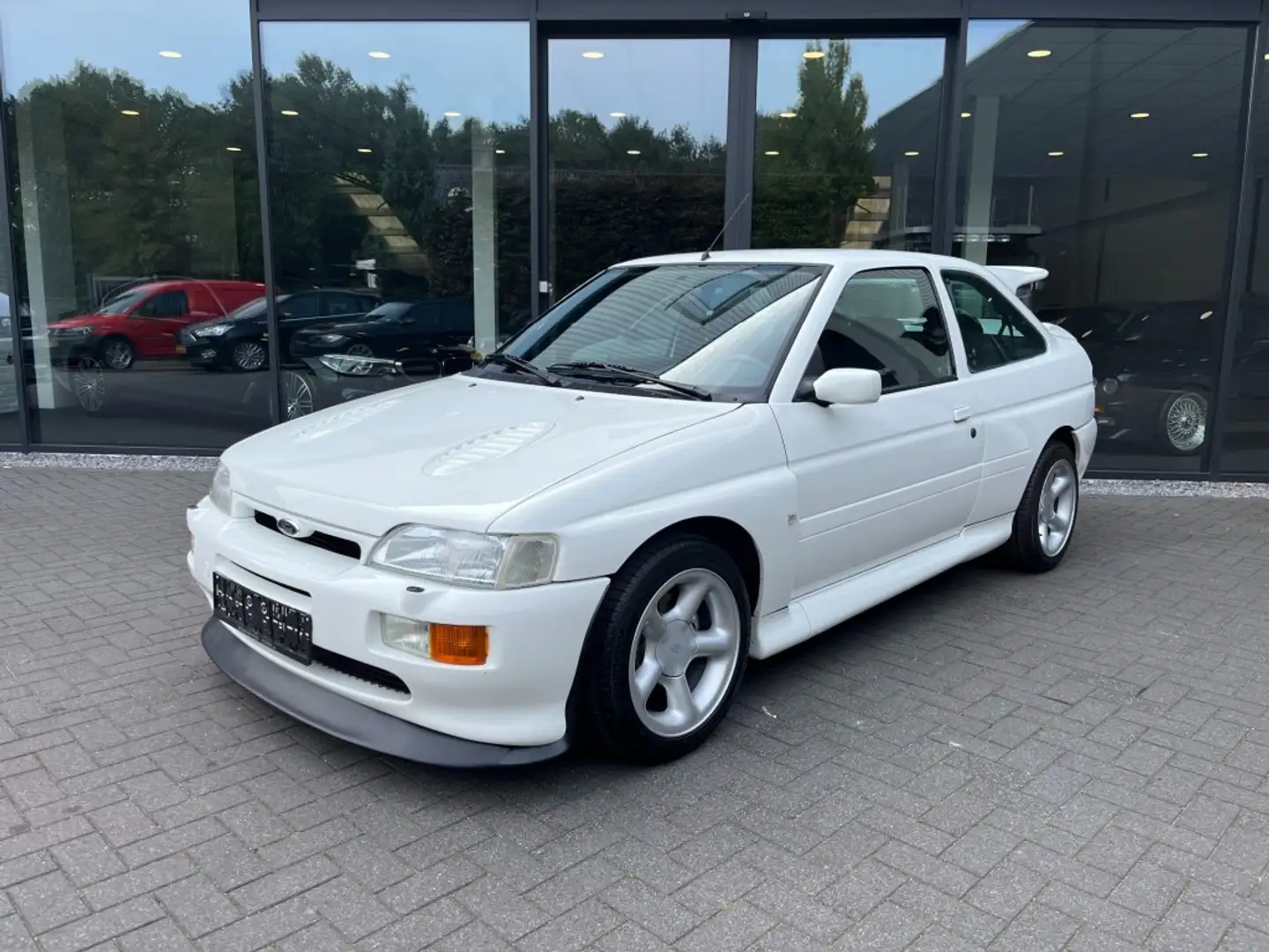 Ford Escort 2.0-16V RS Turbo Cosworth Motorsport 4x4 T35 Wit - 1