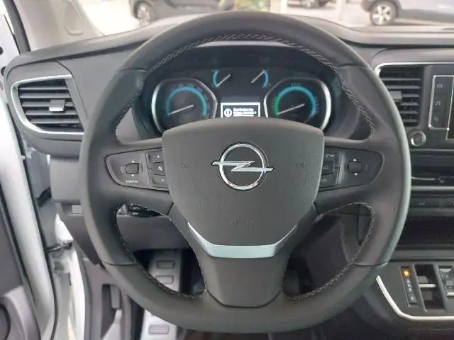 Opel Vivaro view 15