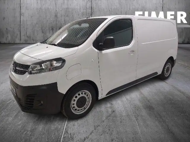 Opel Vivaro view 3