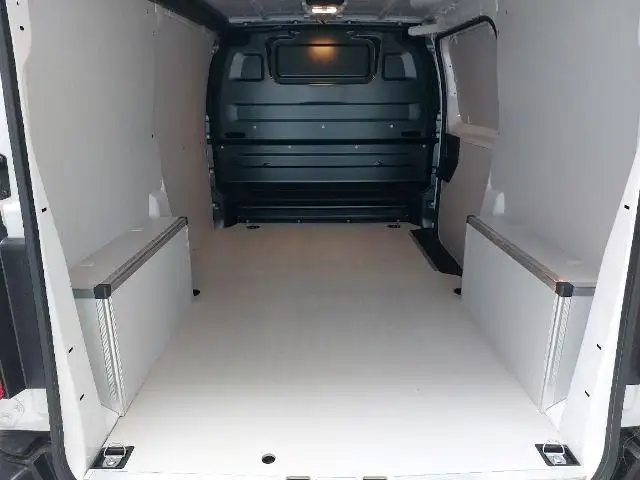 Opel Vivaro view 9