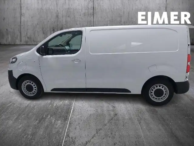 Opel Vivaro view 4