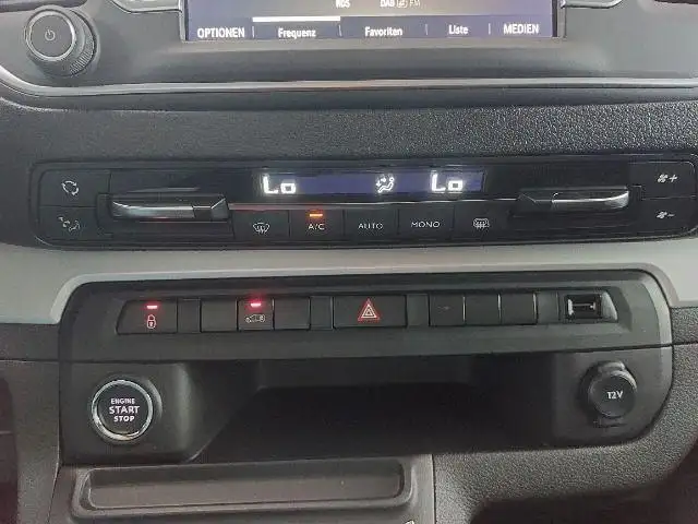 Opel Vivaro view 12