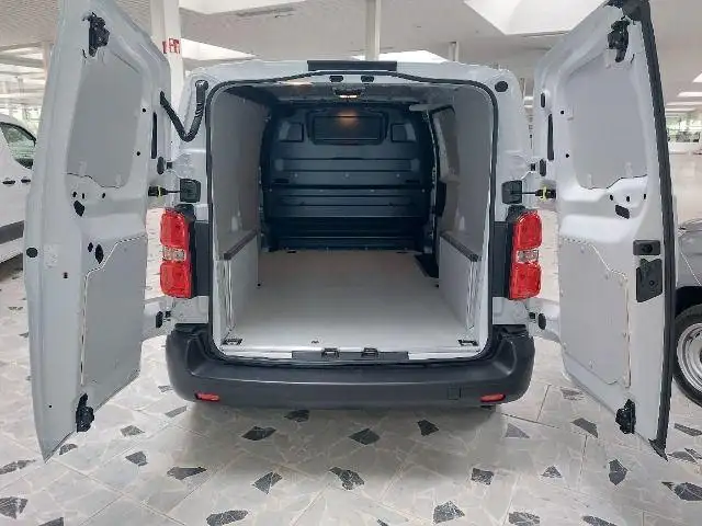 Opel Vivaro view 8
