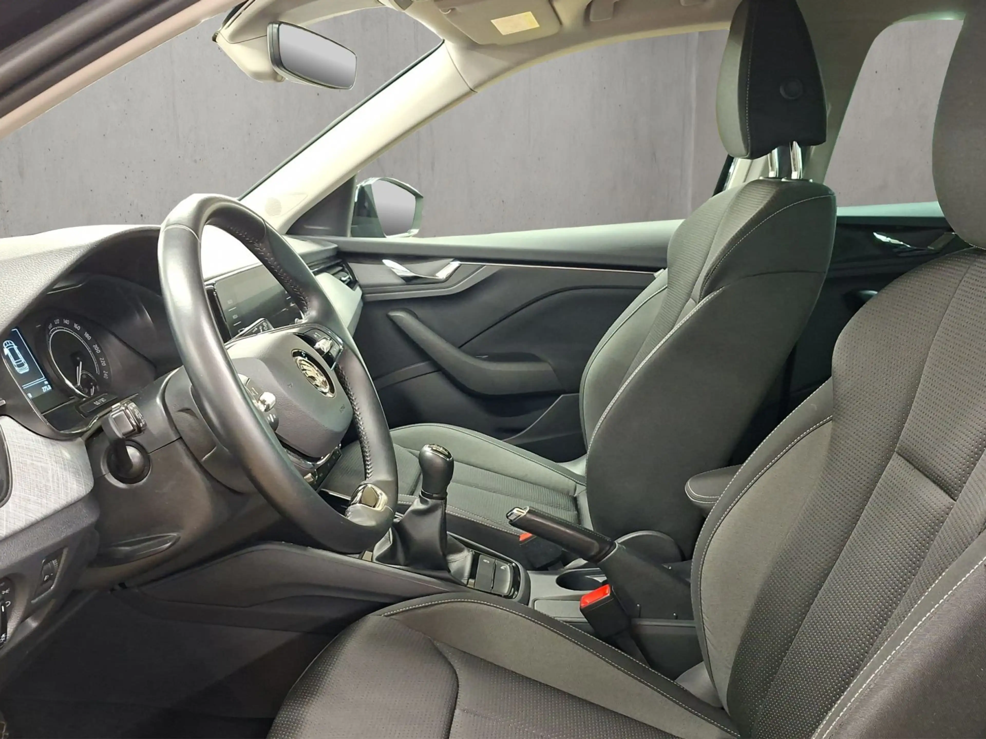 Skoda Kamiq Ambition — photo 9
