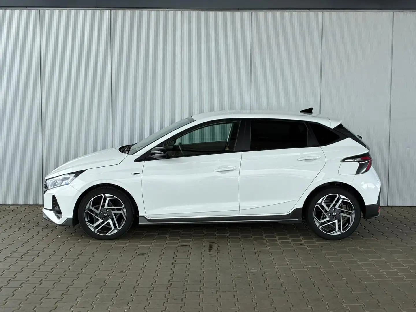 Hyundai i20 1.2 MPI N-Line / LED Tempomat Navi Rückfahrkame... Weiß - 2