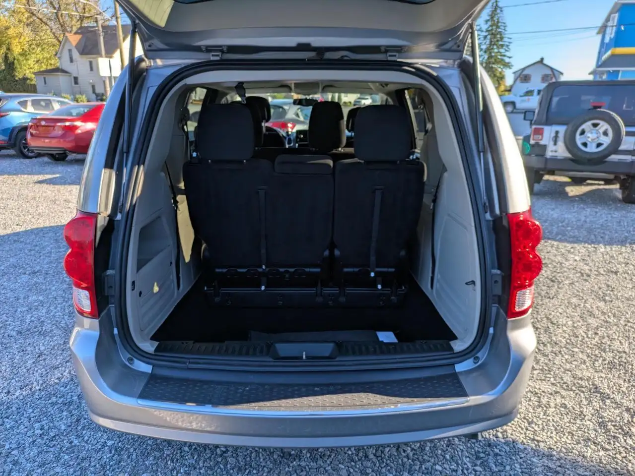 Dodge Grand Caravan снимка Dodge Grand Caravan