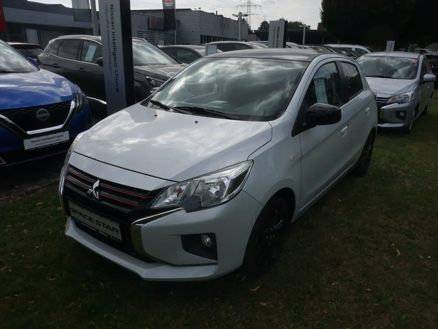 Mitsubishi Space Star Space Star Select+ Black Edition 2farbig Weiß - 1