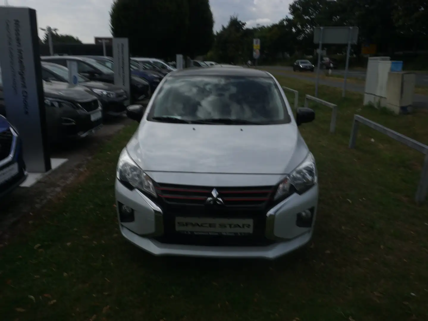 Mitsubishi Space Star Space Star Select+ Black Edition 2farbig Weiß - 2