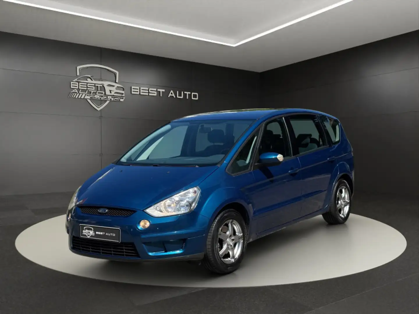 Ford S-Max 2.0 145CH TREND Bleu - 1