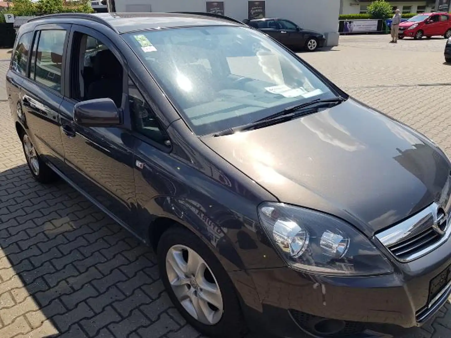 Opel Zafira 1,8 Enjoy +Klimaaut.+Tempomat+7-Sitzer*8-fach ber. Grey - 1