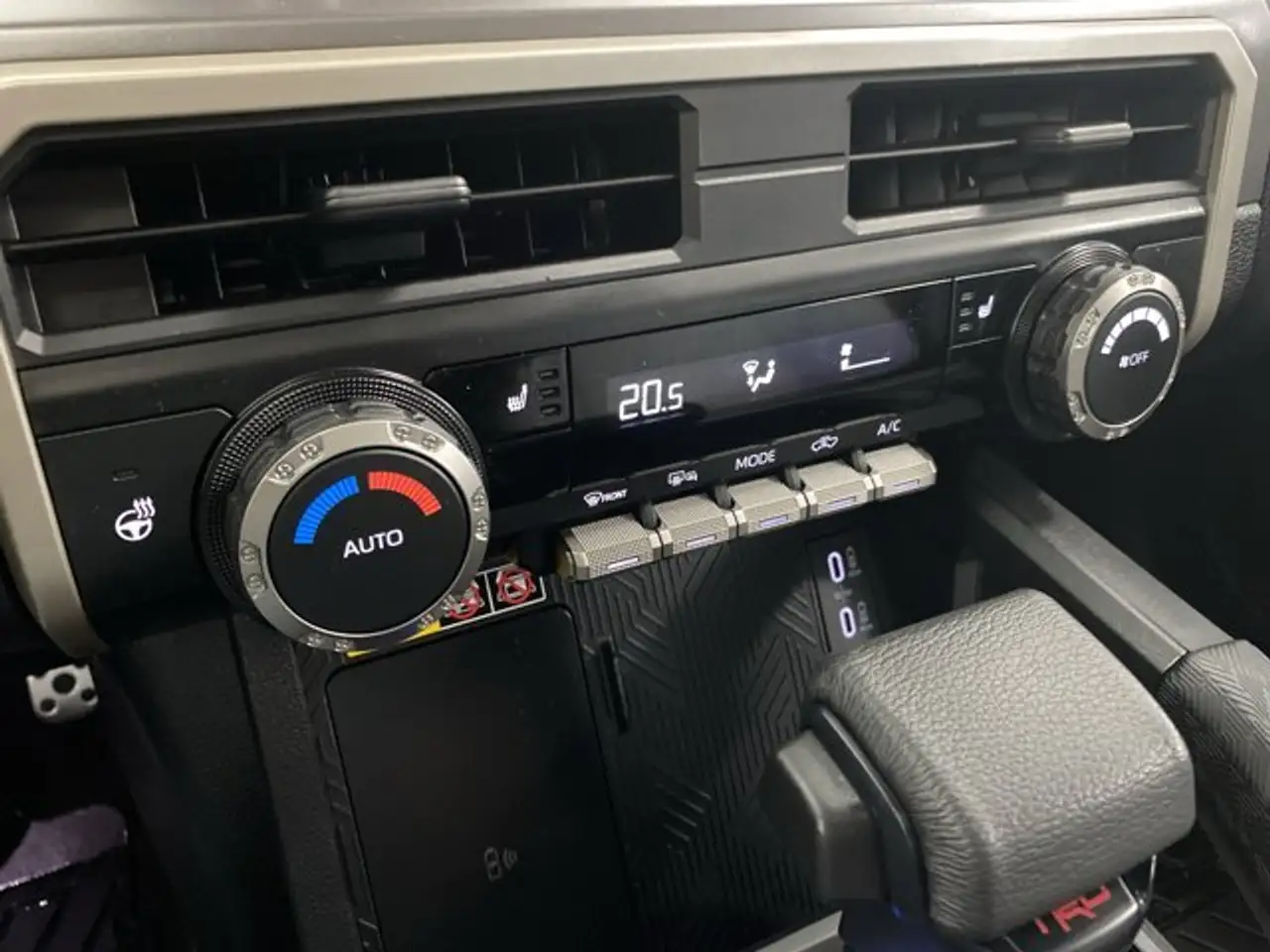 Toyota Tacoma снимка Toyota Tacoma
