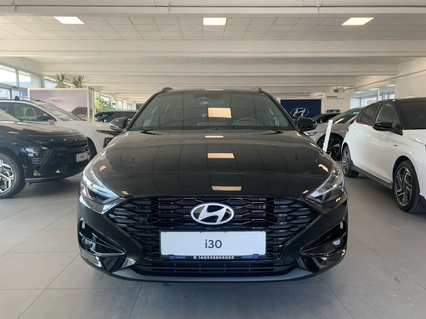 Hyundai i30 Hyundai i30 Kombi Go PLUS 1,0 l TGDI Schwarz - 2