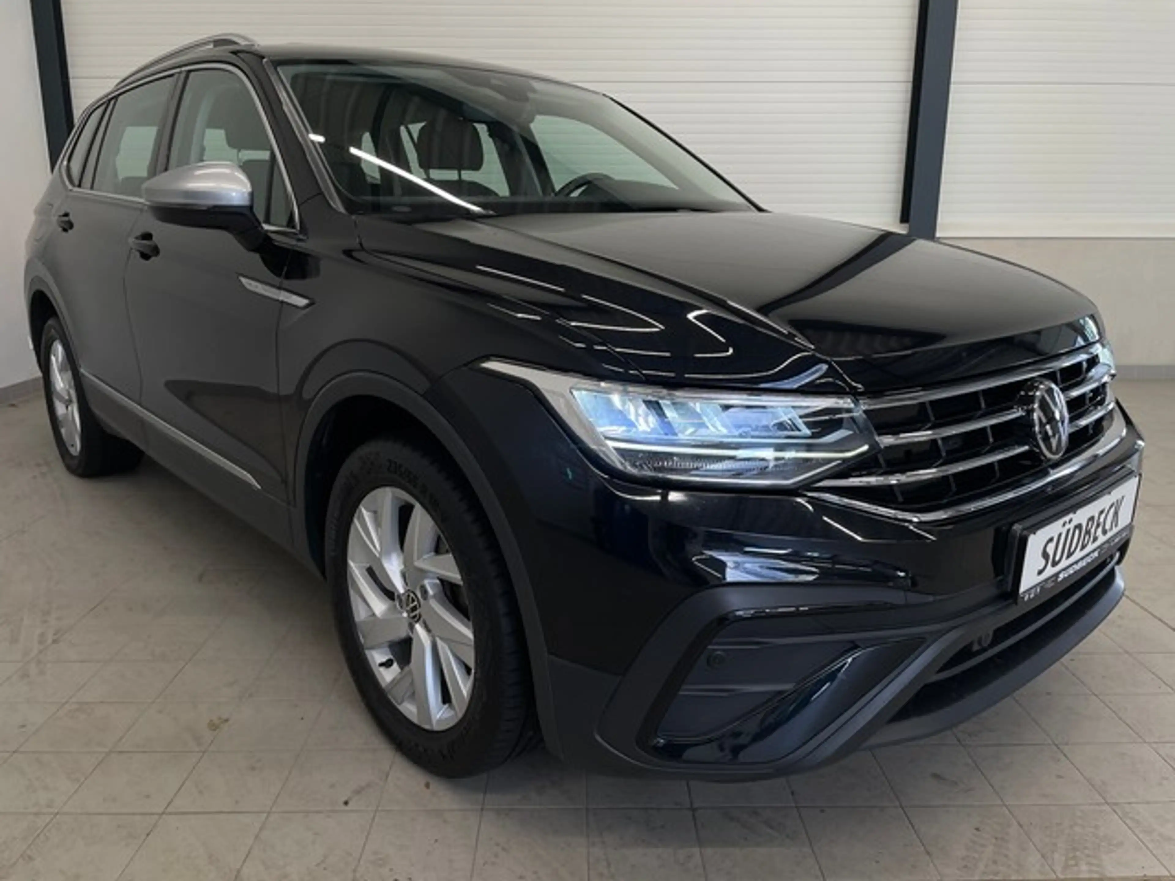 Volkswagen Tiguan Allspace 2.0TDI Life ISOFIX+ACC+LANE+APP+AHK+KAMERA — photo 3